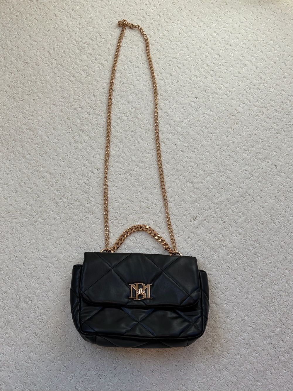 Black Badgley Mischka Quilted Shoulder Bag with Gold Chain